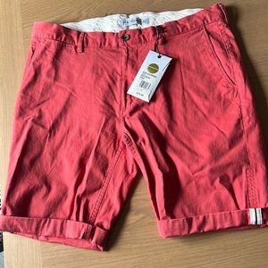 NWT Ben Sherman slim EC1 shorts, cranberry